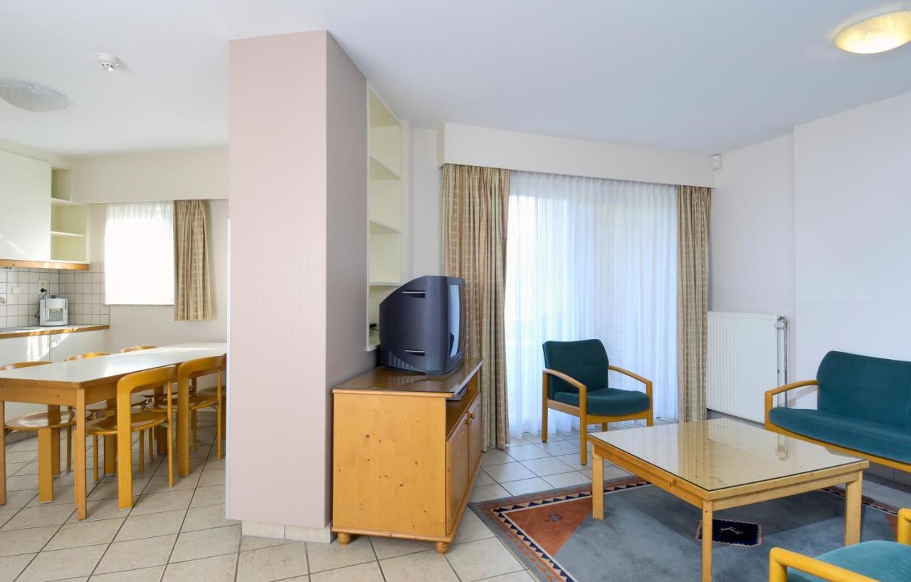 Domein Westhoek Apartment Oostduinkerke Buitenkant foto